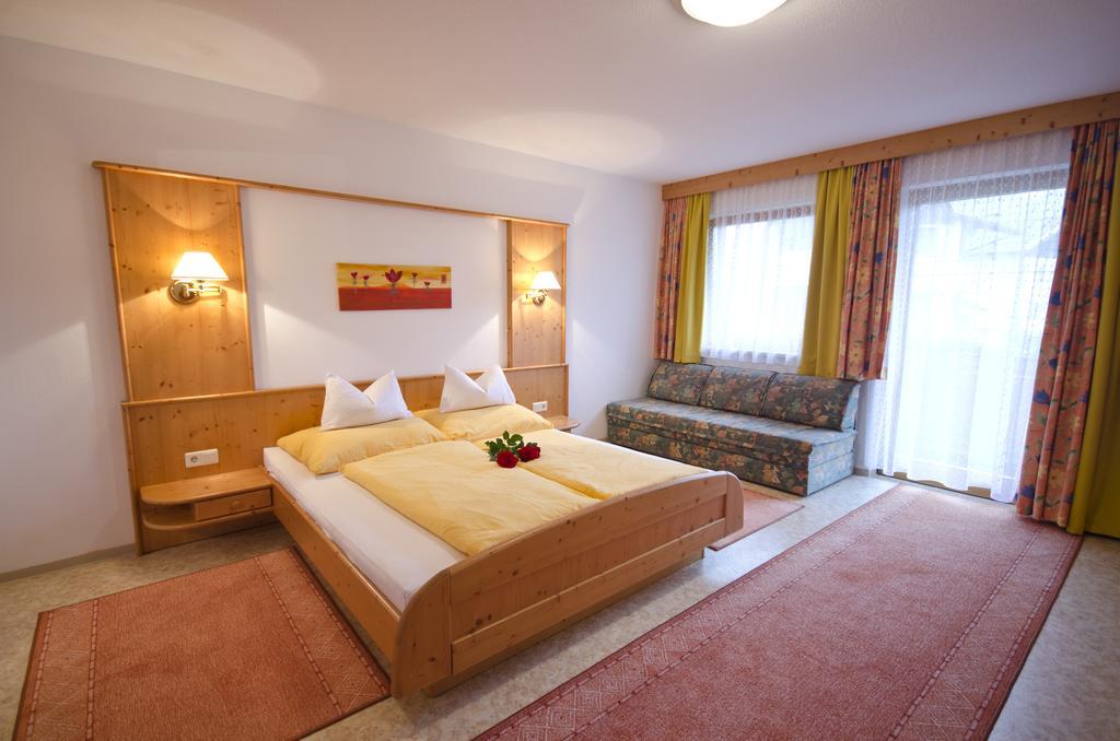 Apart-Pension Wasserfall Neustift im Stubaital Exterior photo